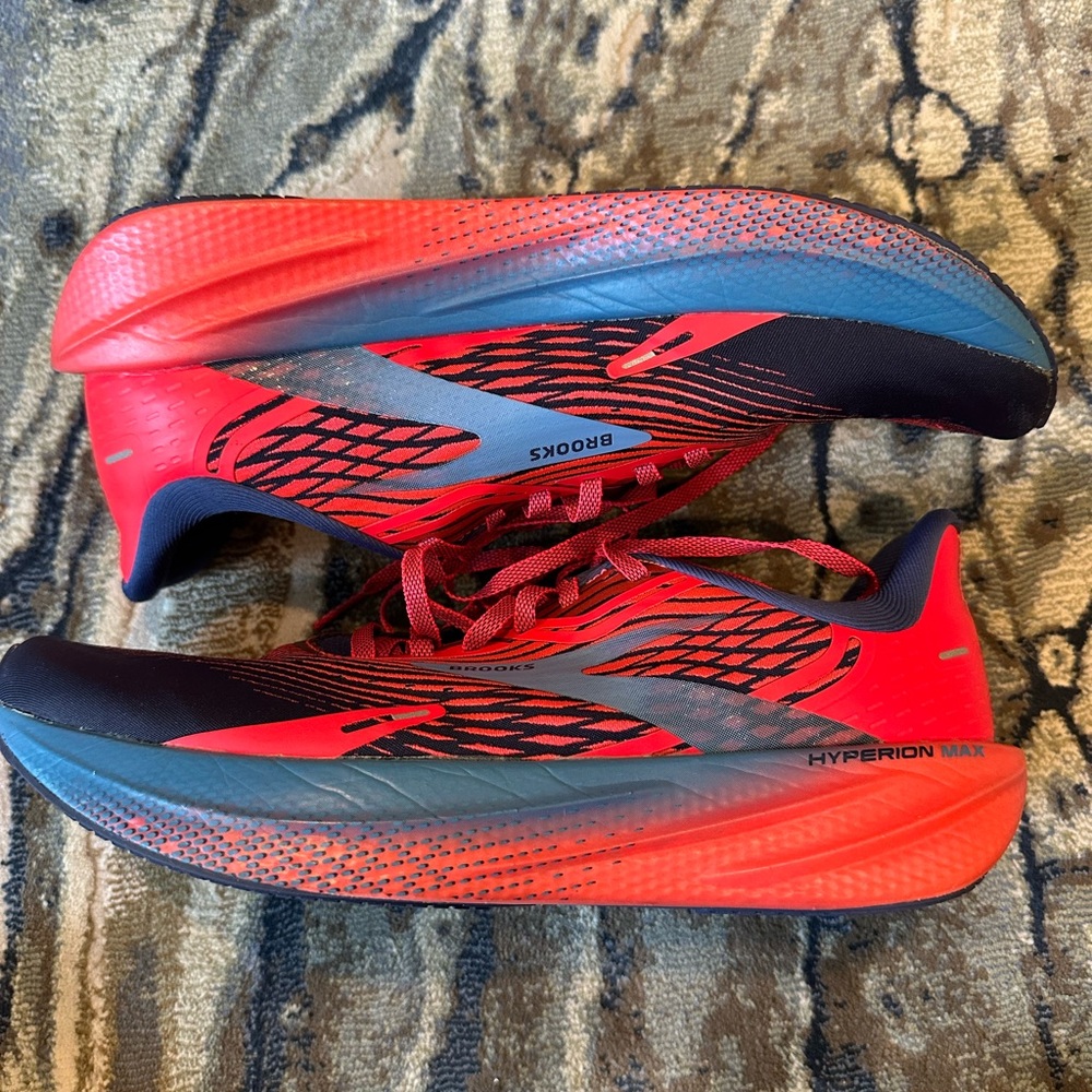 Brooks Hyperion pink  and Blue  running Shoes